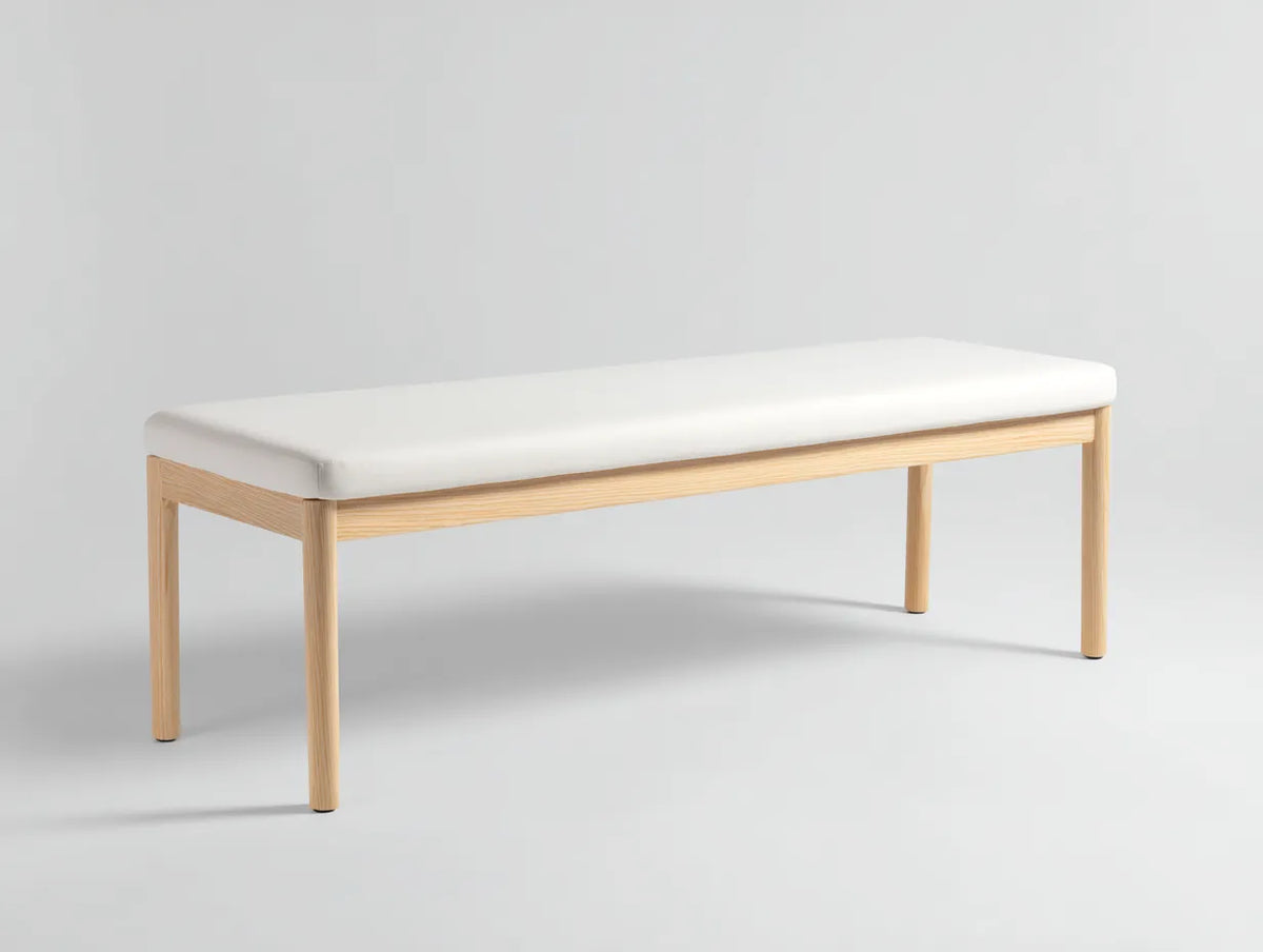 Panca camera da letto 148×42×46 cm in legno marrone chiaro e tessuto bianco - design scandinavo con seduta imbottita
